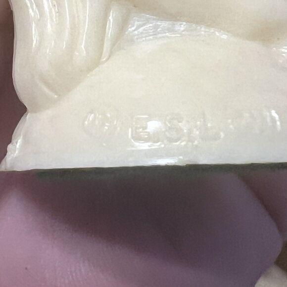 Vintage White KNIGHT E.S. Lowe Plastic Chess Piece 1 Replacement Part ONLY READ - Picture 10 of 11